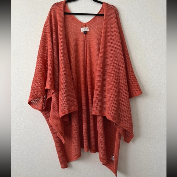 Universal thread poncho - Picture 3 of 4